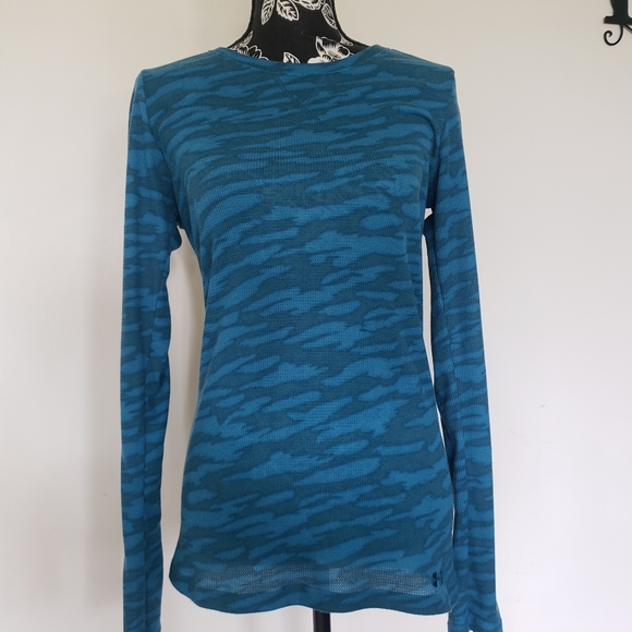 Under Armour All Seaon Gear - Picture 7 of 9